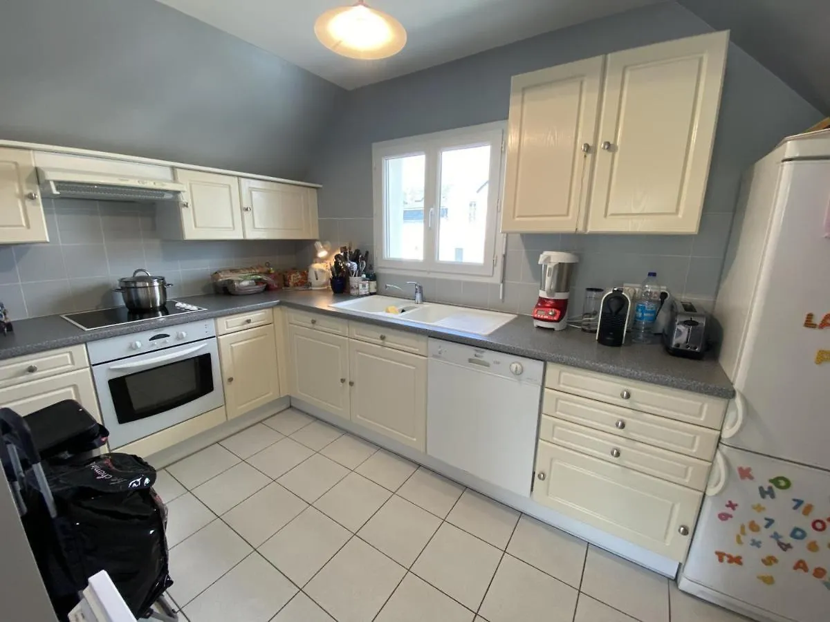 Larmor-Plage : Appartement T3 Avec Terrasse Et Garage - Fr-1-349-155 Apartment