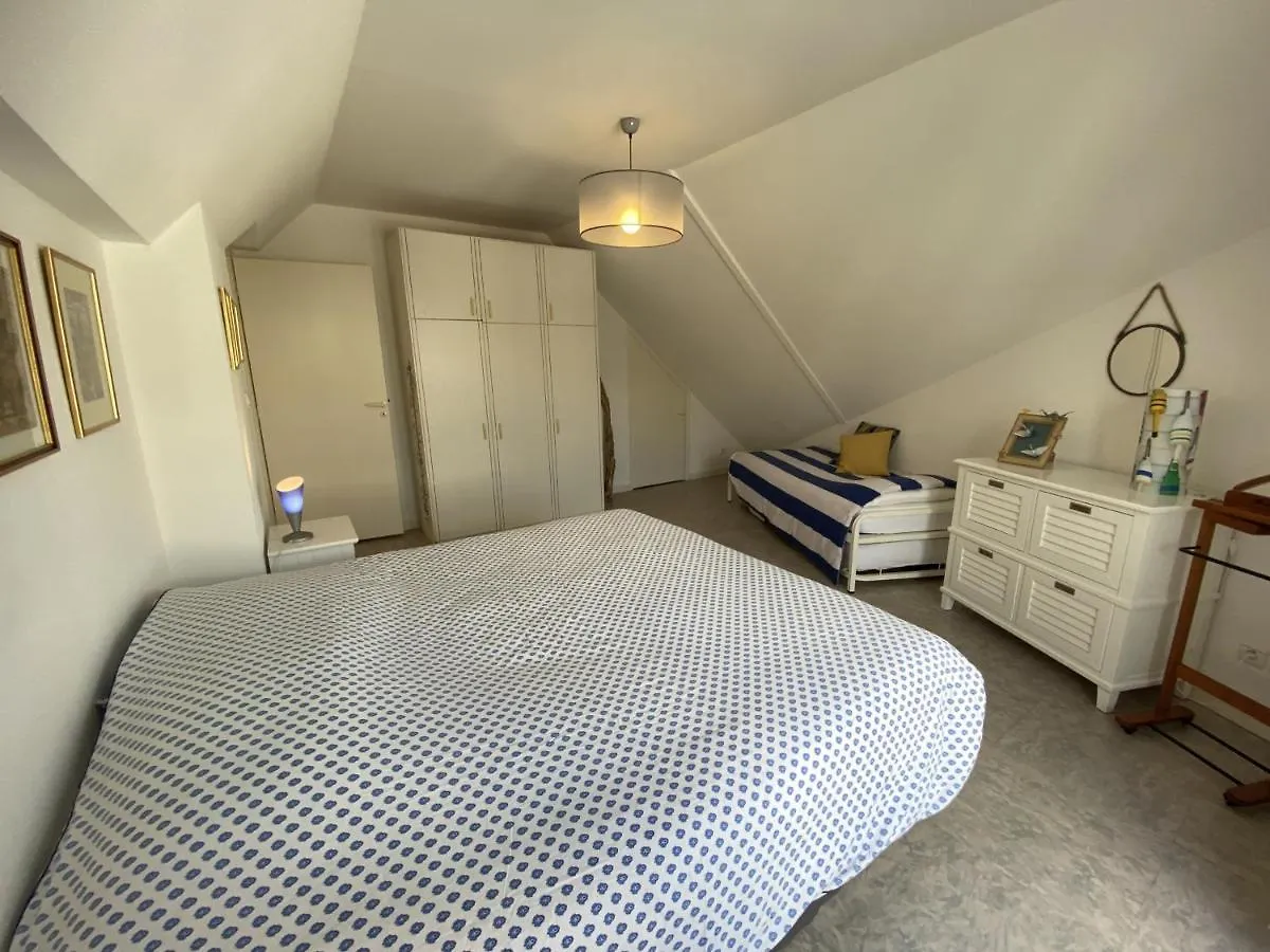 Larmor-Plage : Appartement T3 Avec Terrasse Et Garage - Fr-1-349-155 0*,