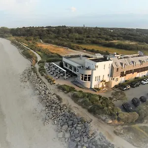 Logis & Restaurant Les Mouettes - Plage, Proche De Lorient Hotel